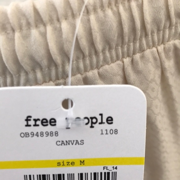 New! FREE PEOPLE Size M she’s a dime boho pants - Picture 5 of 10